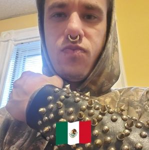 Meet your Posher, Joshua